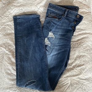 DIESEL Men’s Slim Tapered Stretch Jeans